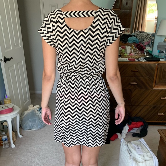 Chevron sundress! - Picture 3 of 3